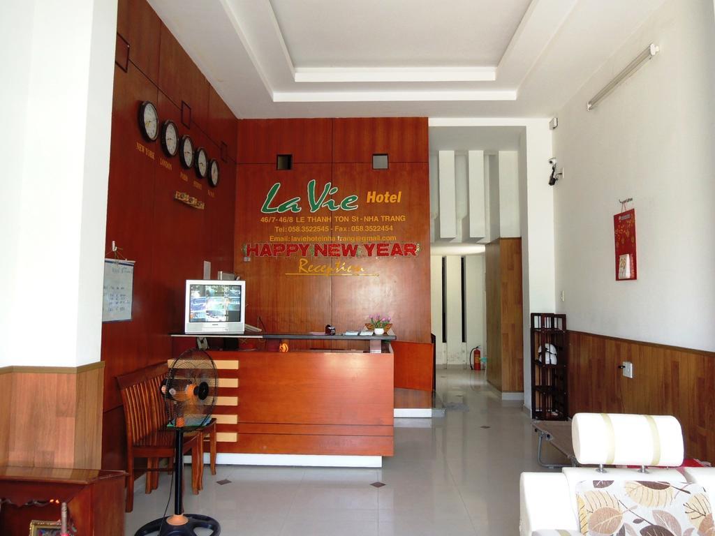 Lavie Hotel Nha Trang Esterno foto