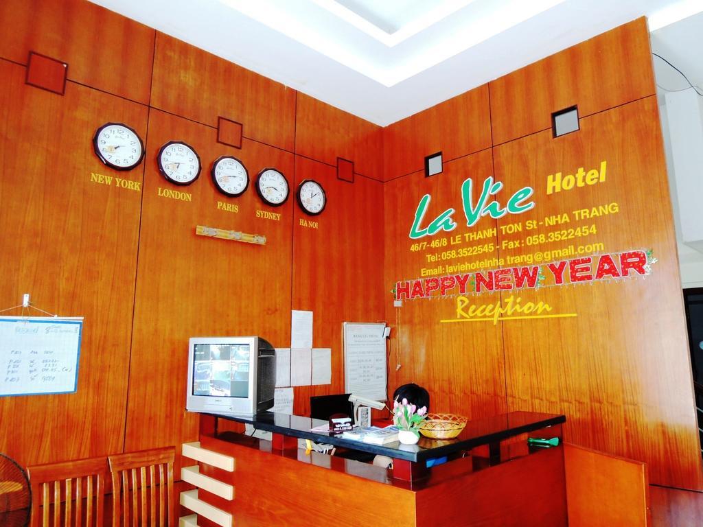 Lavie Hotel Nha Trang Esterno foto